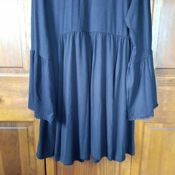 Torrid Mini Jersey Mock Neck Skater Dress Deep Black Long Bell Sleeve Size 2X - Picture 14 of 16
